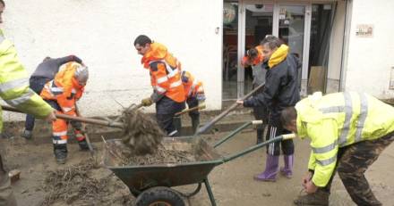 Trèbes - AUDE - TRÈBES - Inondations : Les Trébéens se serrent les coudes